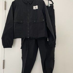 Jordan Essentials Women's Woven Set